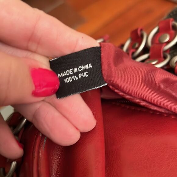 VTG *ROCKSTUD* Wide Vegan Patent Style Strap Handbag ROCKER 90’s Y2K 80’s - Picture 16 of 16